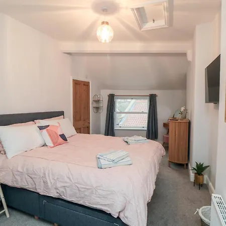 1 Princess Street * سكرابورو